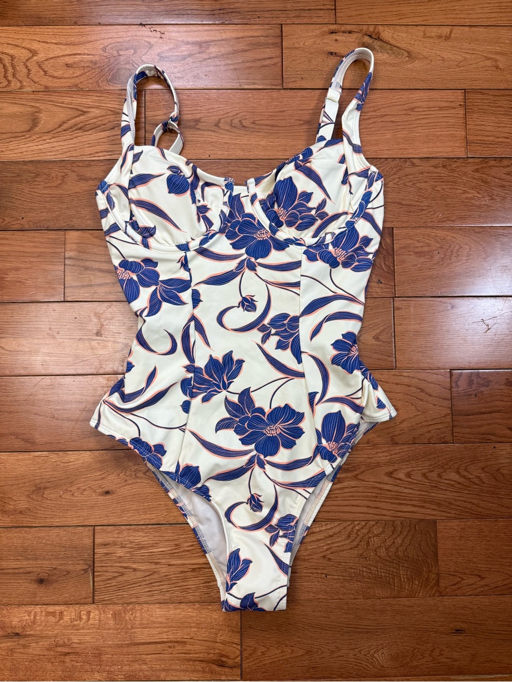 Cupshe Force of Nature Slim and Sculpt One Piece Swimsuit NWT